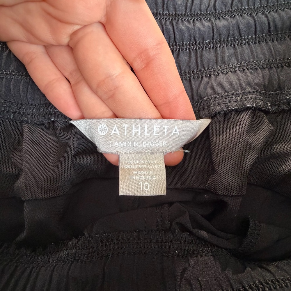 Athleta High Rise Camden Jogger Sz 10 Casual Travel Sport Minimalist - Picture 2 of 6